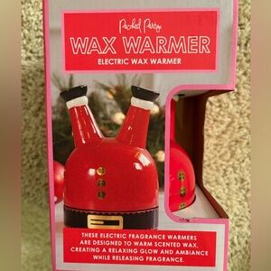 Santa going down the chimney wax warmer, NWT, smoke free home
